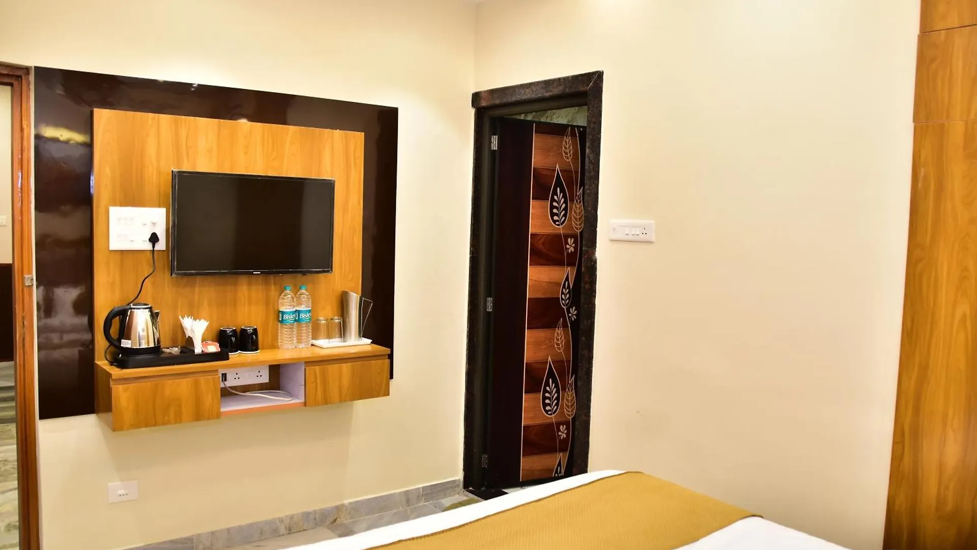 The Mid City Home فاراناسي منزل للإقامة